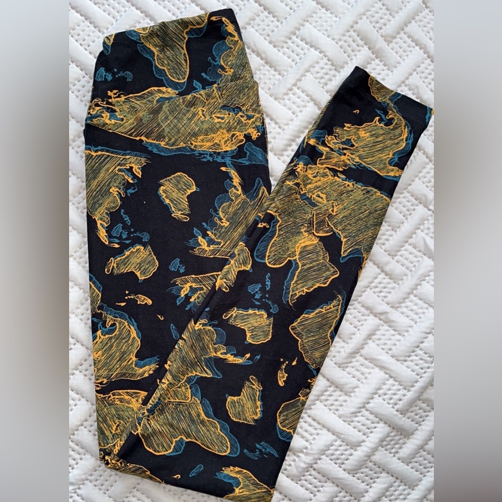 New OS LuLaRoe Black and Gold Map Print Leggings